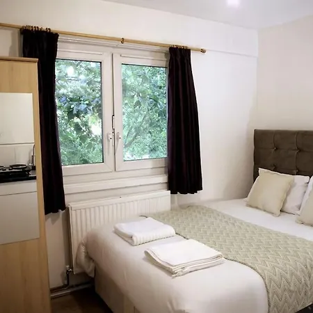Ensuite With Kitchen Stunning Double-Bed Room In Zone 2